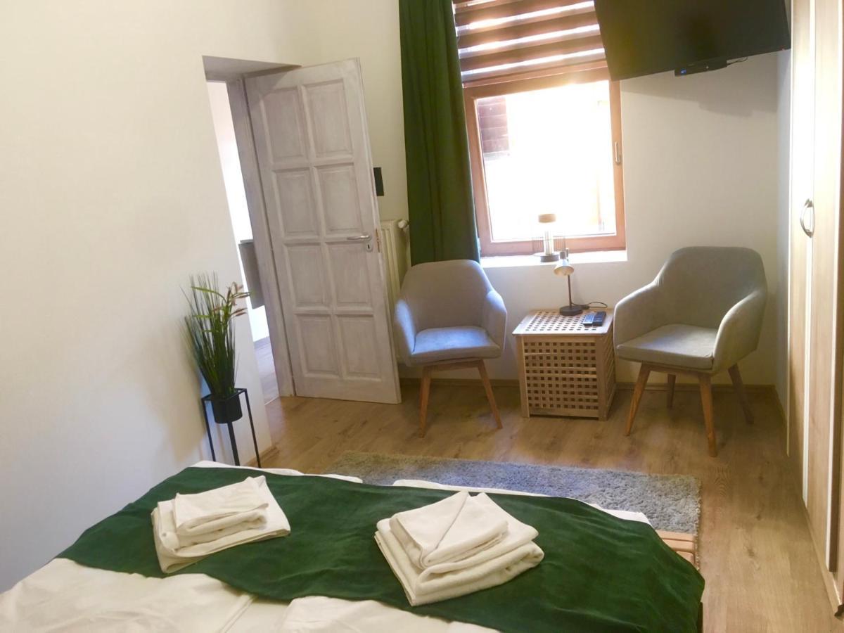 Boroka Apartman Belvaros 베스프렘 외부 사진