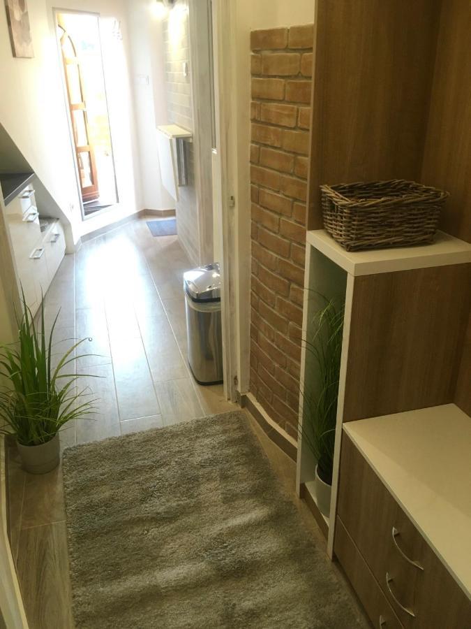Boroka Apartman Belvaros 베스프렘 외부 사진
